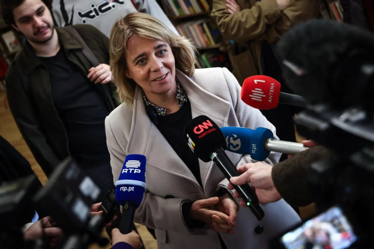 Imagem de contexto do artigo Morte de homem após atraso do INEM é "mais um exemplo" de incompetência, diz Catarina Martins