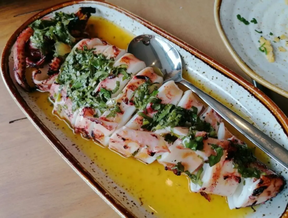 Dux Petiscos e Vinhos