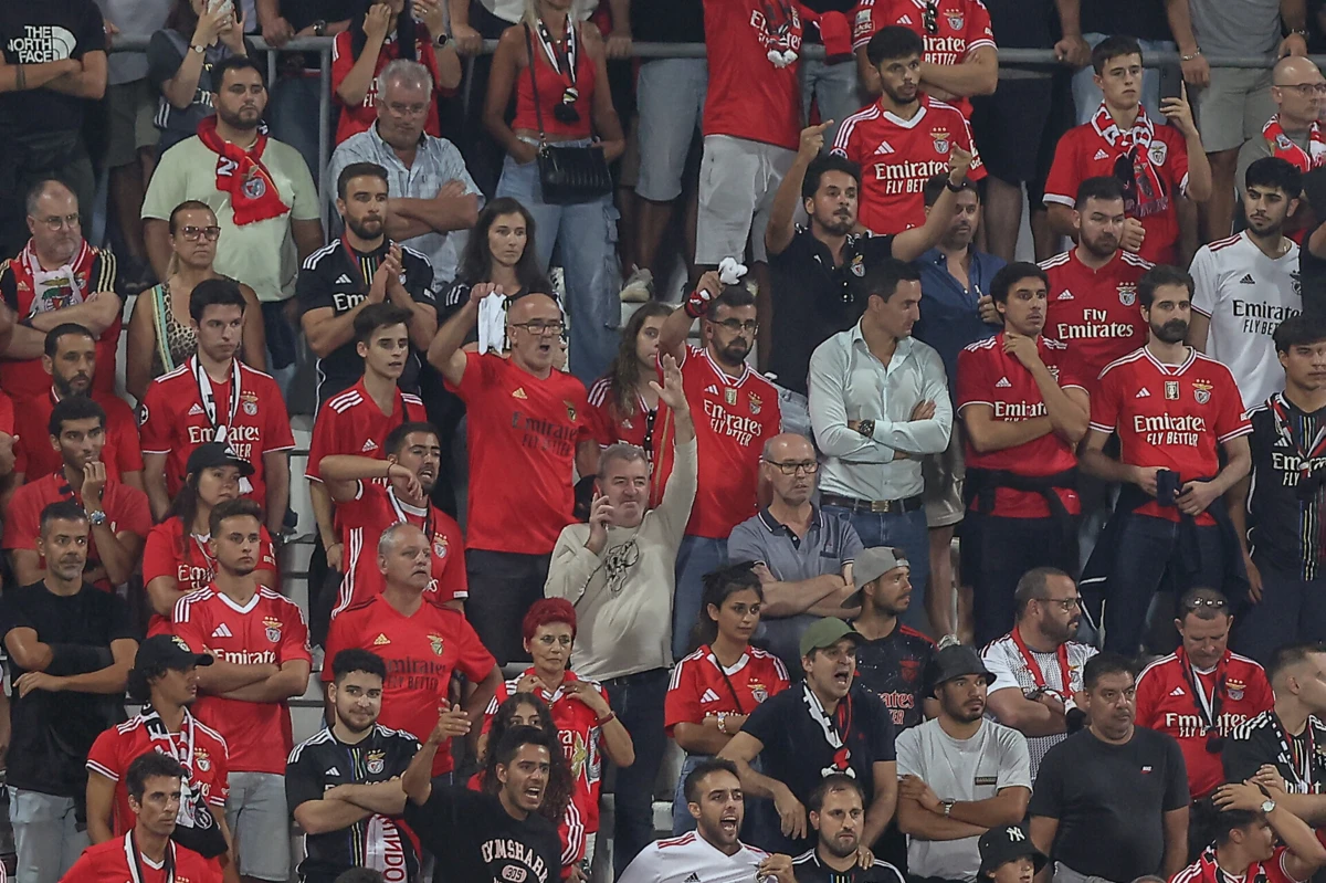 Os sócios do Benfica aprovaram a mudança de estatutos do clube