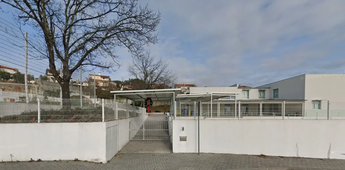 Alunos de Vila Caiz terão aulas na EB 2,3 até dia 19