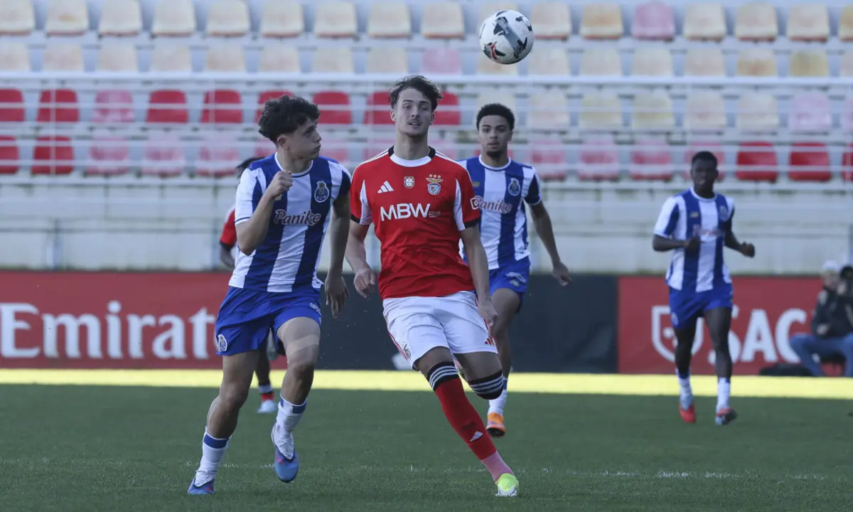 O último Benfica-F. C. Porto em sub-19 terminou empatado a quatro golos