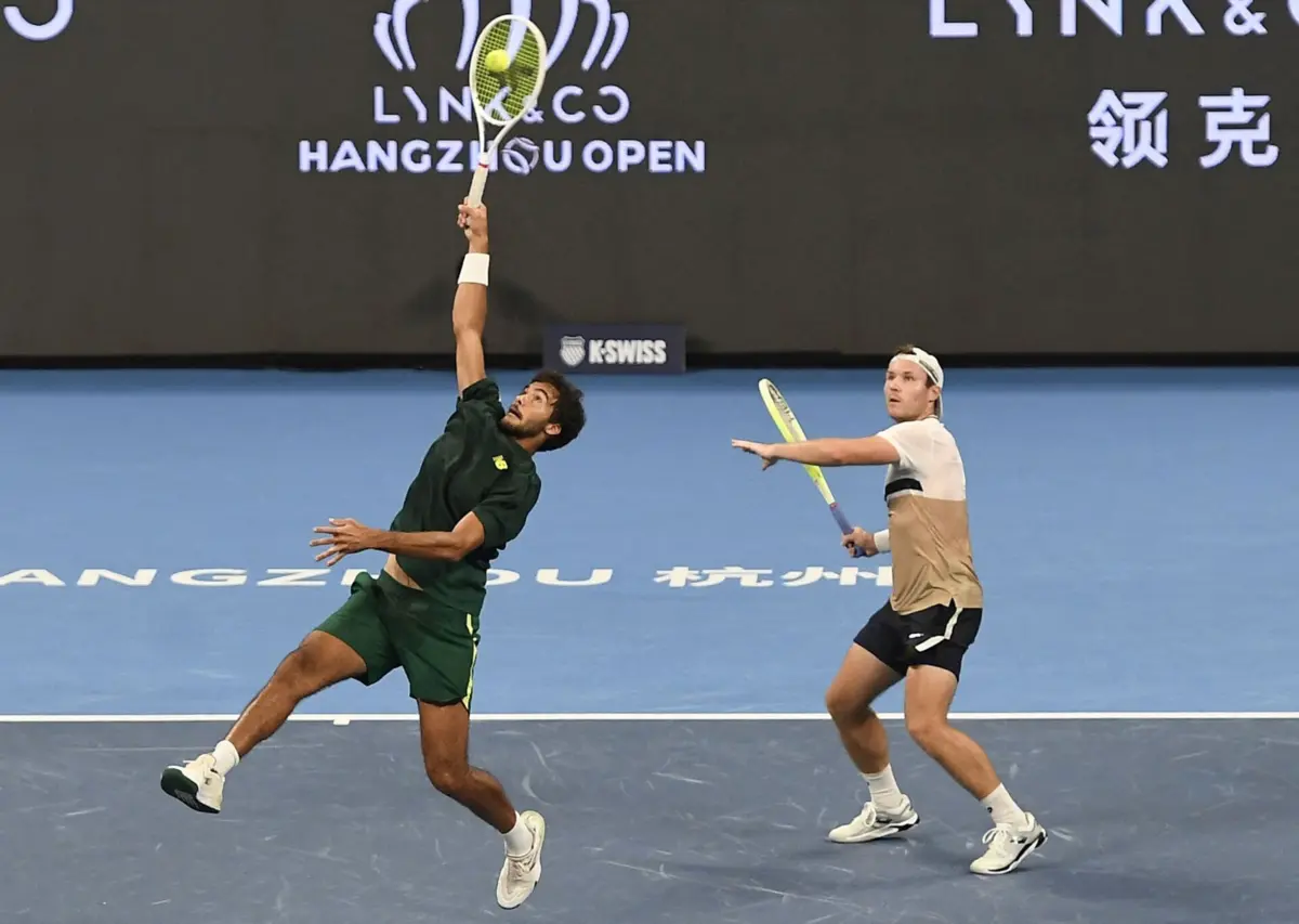 Cabral e o seu parceiro, o austríaco Lucas Miedler