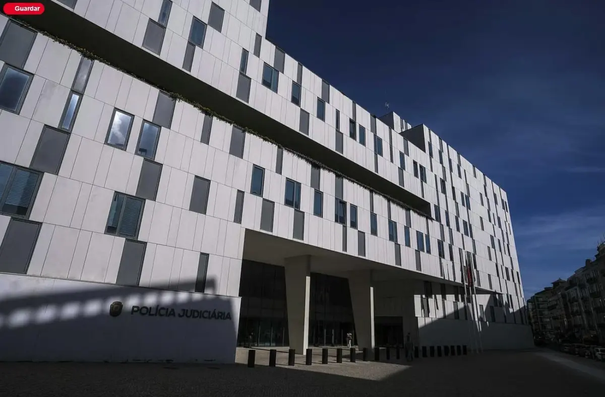 Suspeito de abusar do neto e agredir filha foi detido na Cova da Moura pela PJ