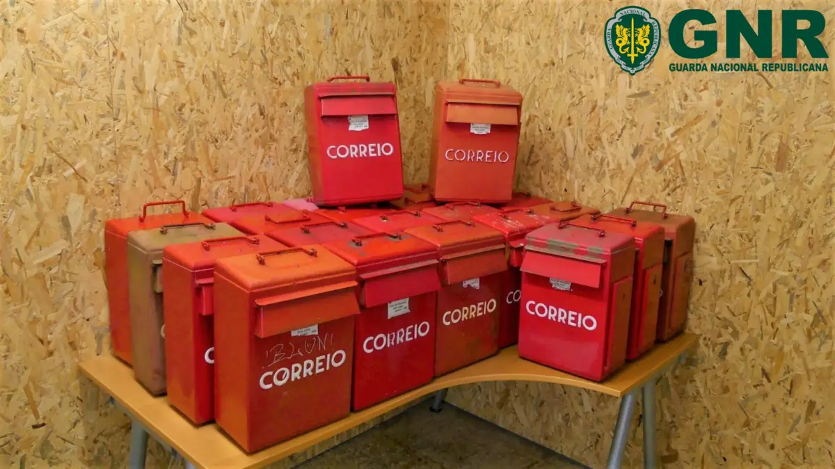 Caixas furtadas em Penafiel e Paredes