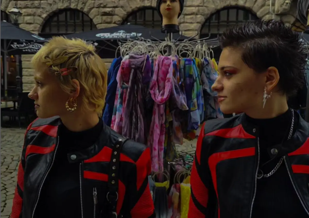 As gémeas estiveram juntas pela primeira vez e deram conta das coindidências