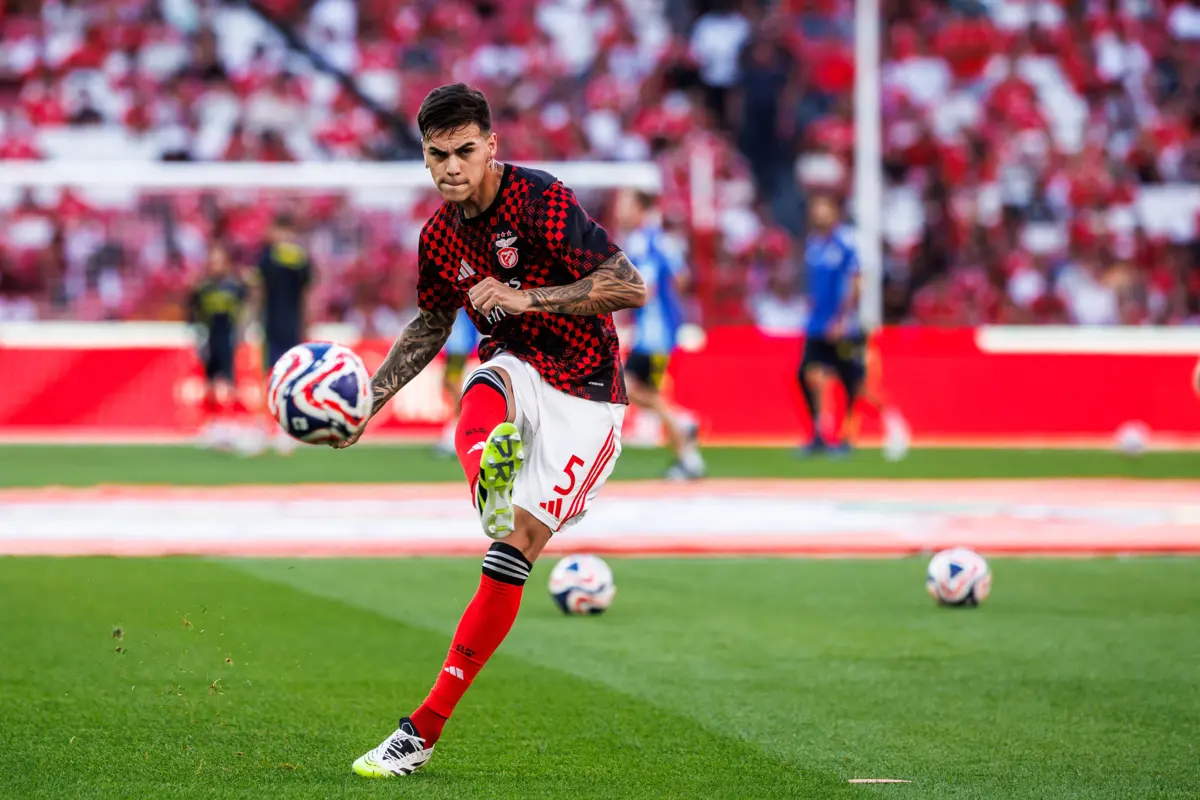 Enzo Barrenechea chegou esta temporada aos encarnados