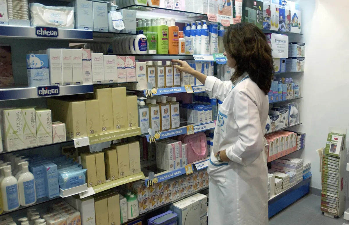 Cabaz de medicamentos sem receita subiu 14 euros