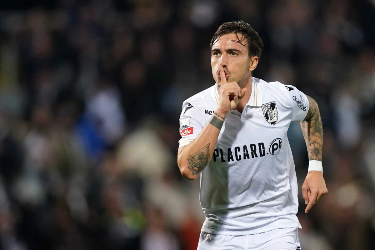 Médio marcou um dos golos dos vimaranenses