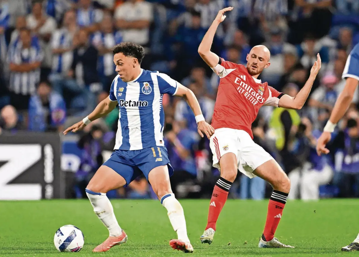 Pepê e Aursnes são armas do F. C. Porto e Benfica na Europa