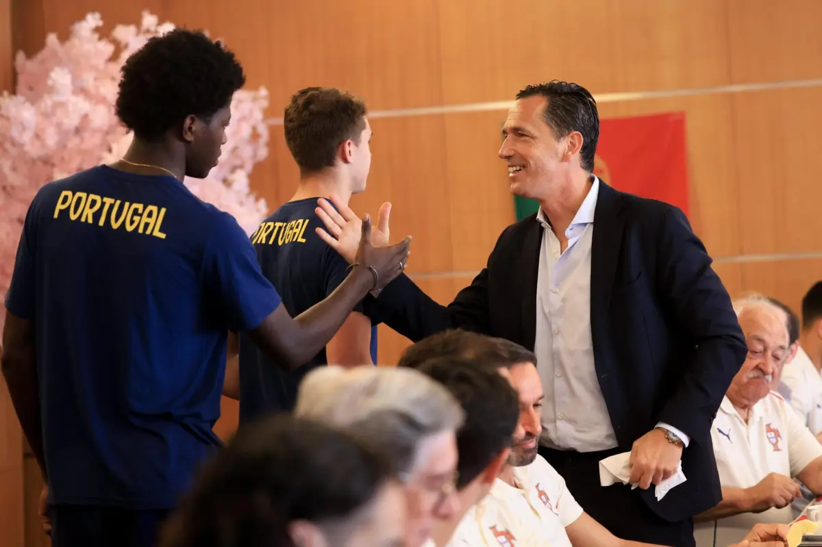 Proença com a comitiva lusa em Doha