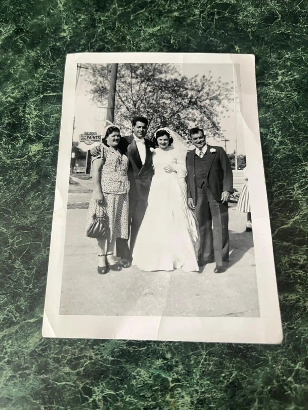 Imagem de contexto do artigo Biblioteca devolve foto de casamento 72 anos depois