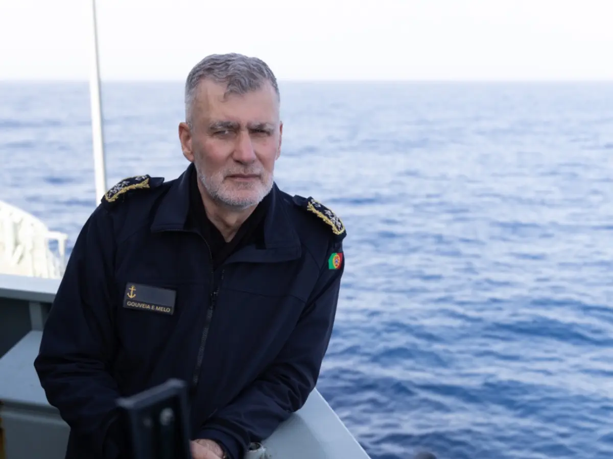 As embarcações transportavam mais de 300 depósitos de combustível