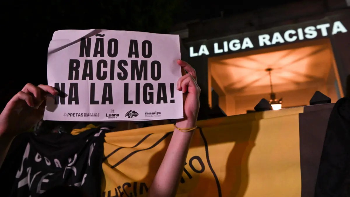 Adepto foi condenado, em Espanha, por atos racistas em jogos de futebol