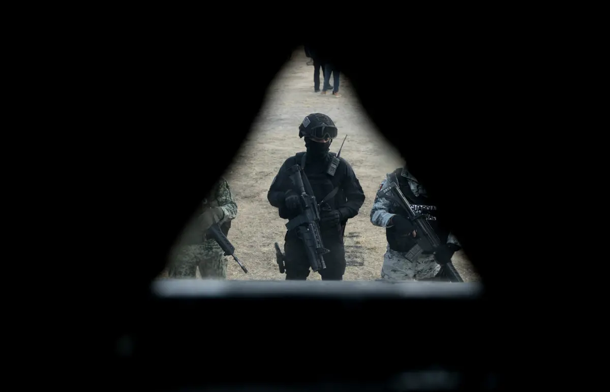 Ação da polícia mexicana no combate ao tráfico de droga