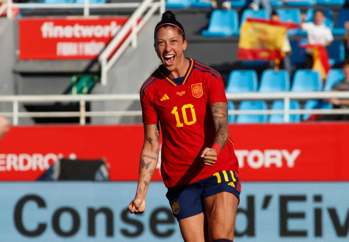 Jenni Hermoso voltou a envergar a camisola da seleção espanhola, no final de outubro