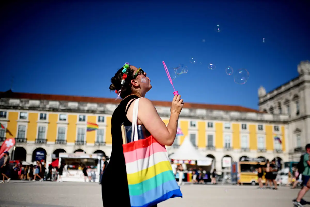 Imagem de contexto do artigo Uma em cada cinco pessoas LGBT+ passa por práticas de conversão