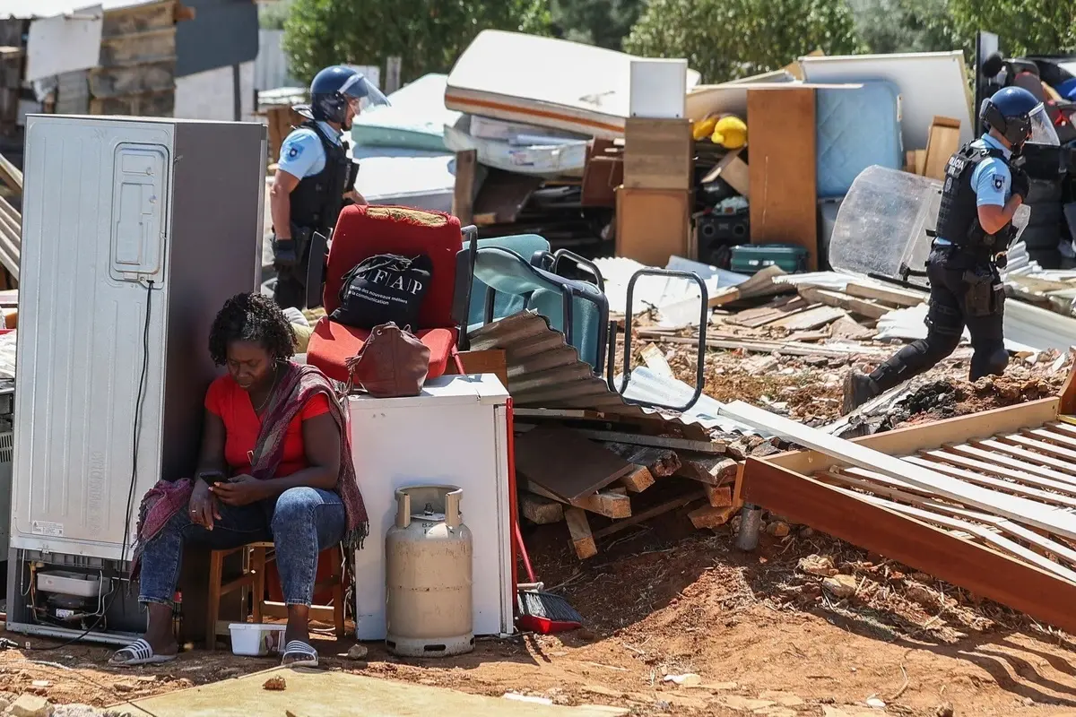 Imagem de contexto do artigo Câmara de Loures suspende demolições no Talude devido a providência cautelar