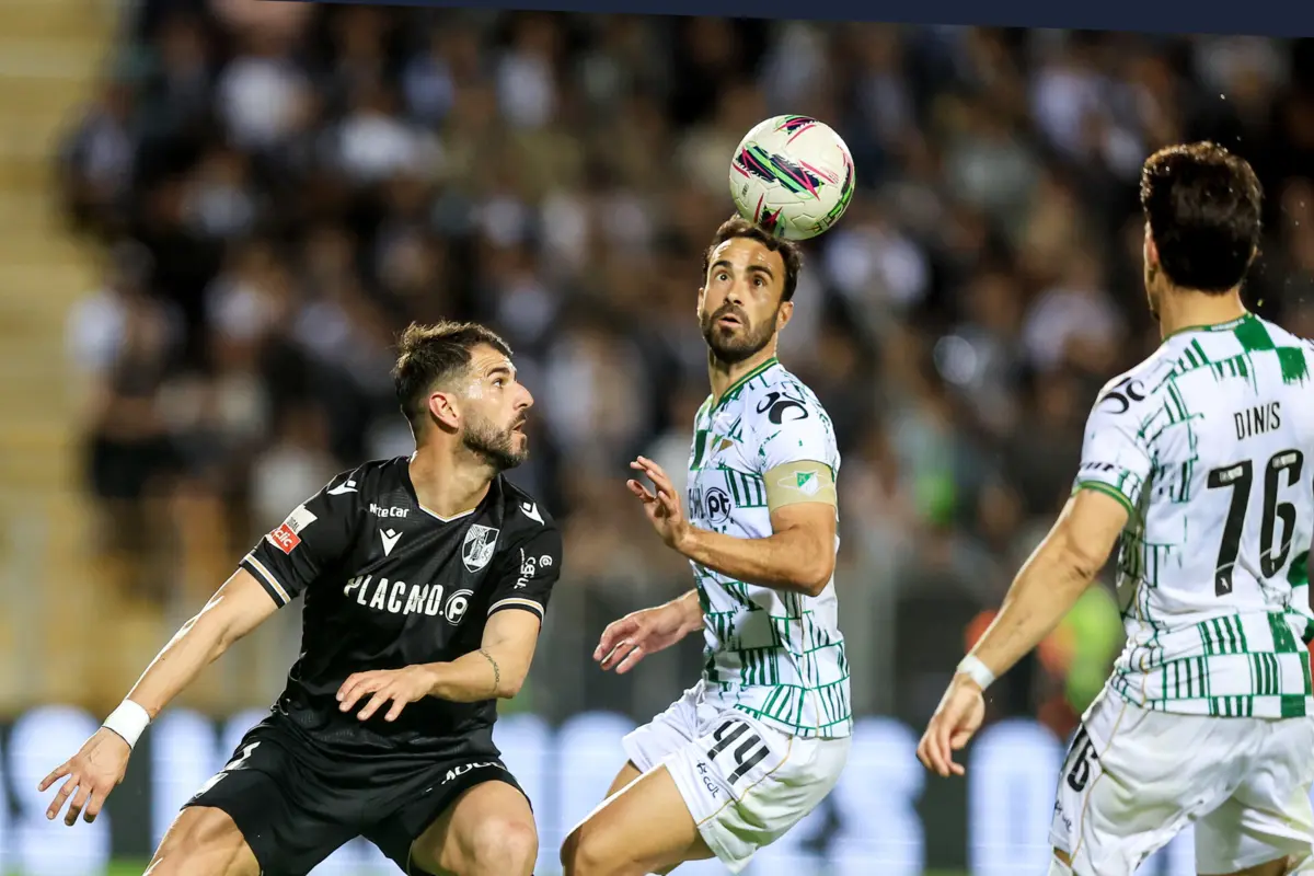 Moreirense e V. Guimarães empataram a dois golos