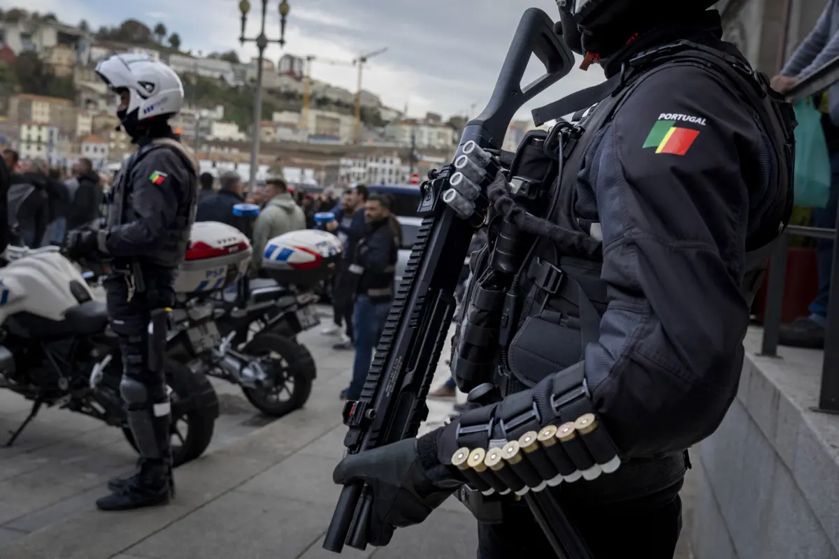 PSP deteve 95 adeptos e registu 789 infrações em eventos desportivos em 2024