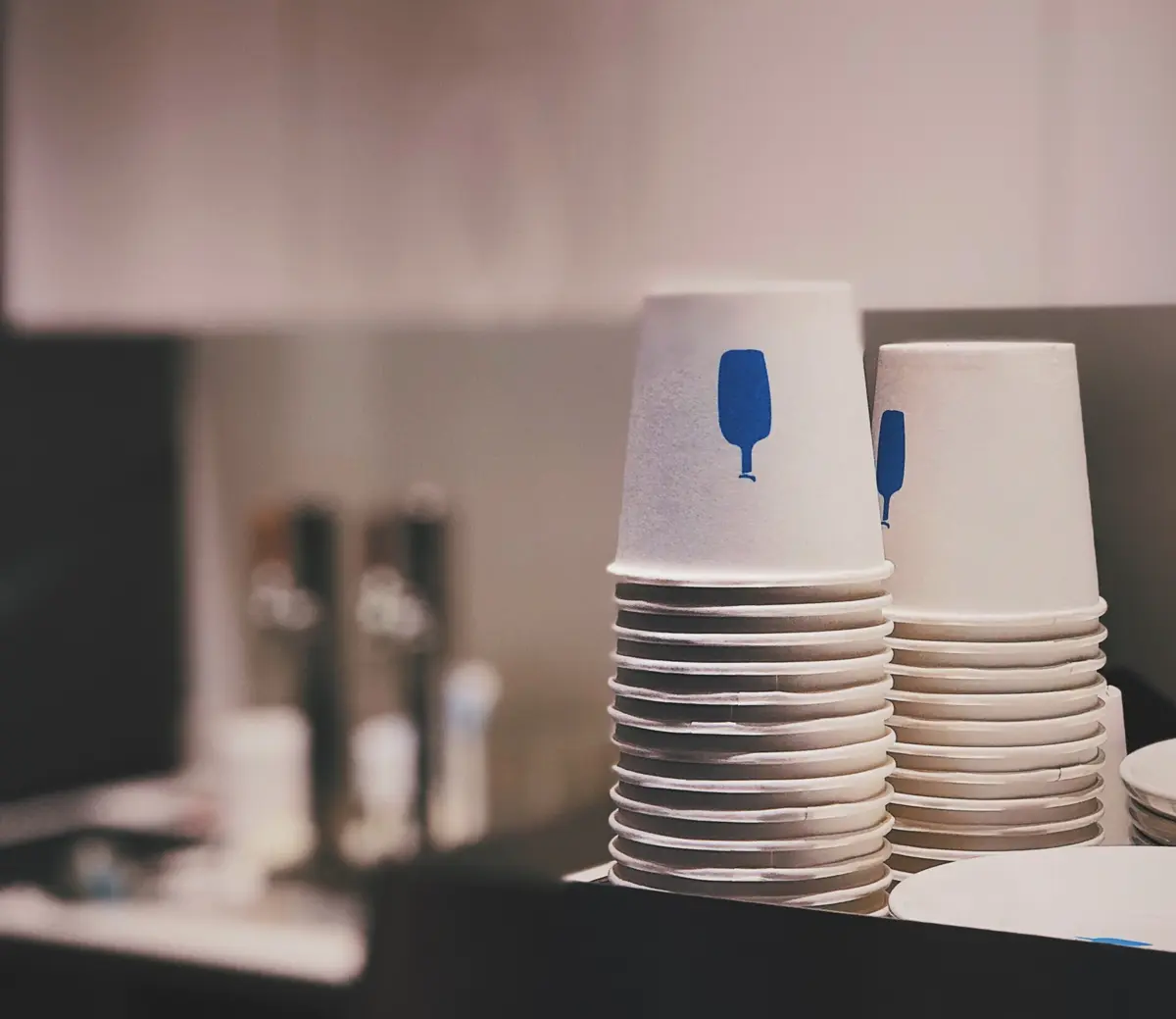 Imagem de contexto do artigo Relatório alerta para riscos do aumento do uso do papel em embalagens de alimentos