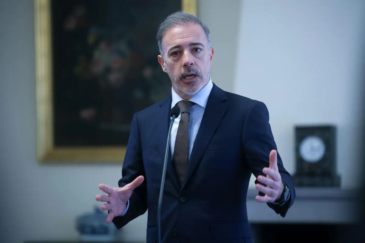 Pedro Duarte falou sobre a regionalização na Casa do Roseiral, no Porto