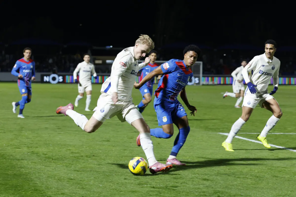 Alex Amorim frente ao F. C. Porto