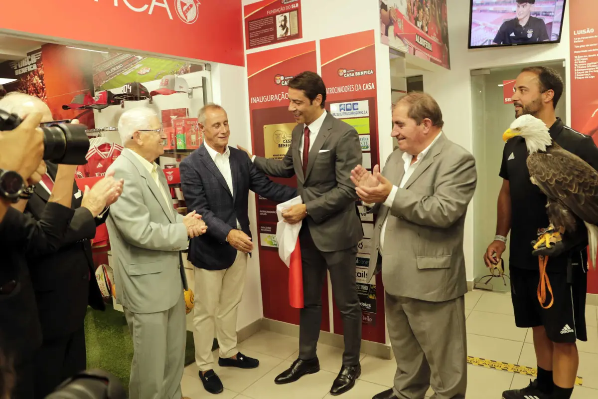 Rui Costa no aniversário da Casa do Benfica de Albufeira