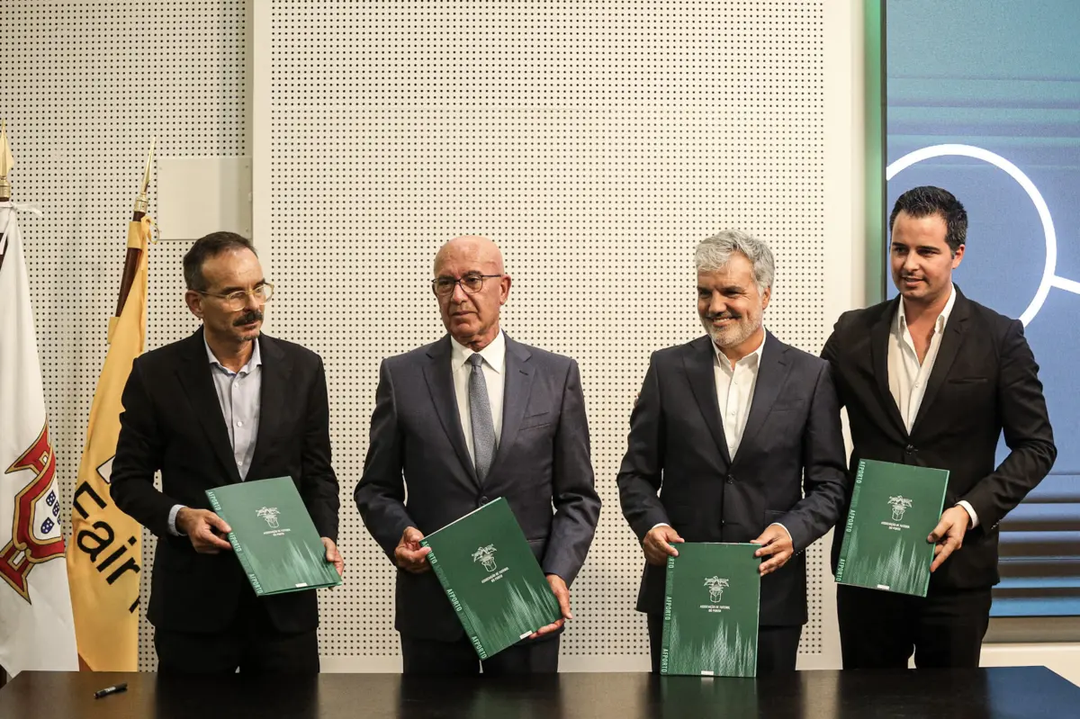 José Neves e Paulo Costa, ao centro, ladeados por Francisco Pimenta e Ricardo Santos