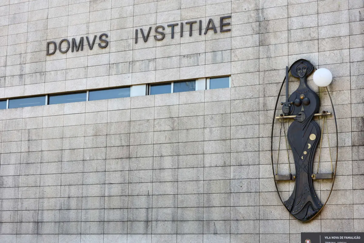 O detido vai ser presente ao Tribunal Judicial de Vila Nova de Famalicão