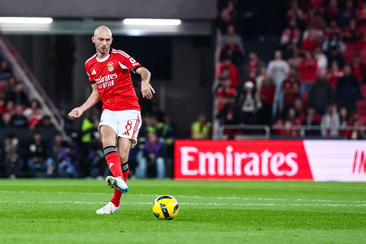 Aursnes cumpre a quarta temporada nas águias