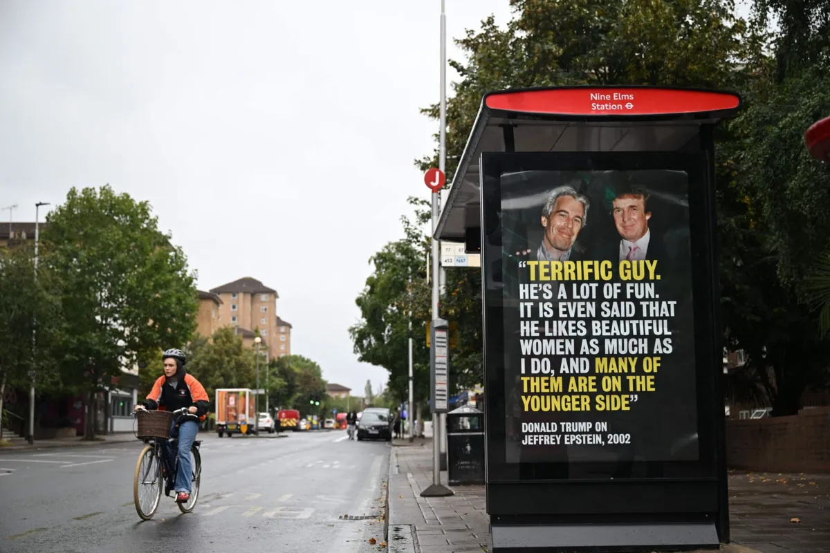 Trump manteve relações de proximidade com Jeffrey Epstein durante décadas