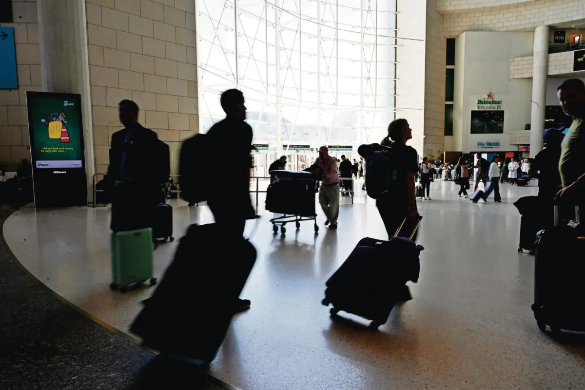 A PSP avança também que está no aeroporto de Lisboa com "capacidade máxima"