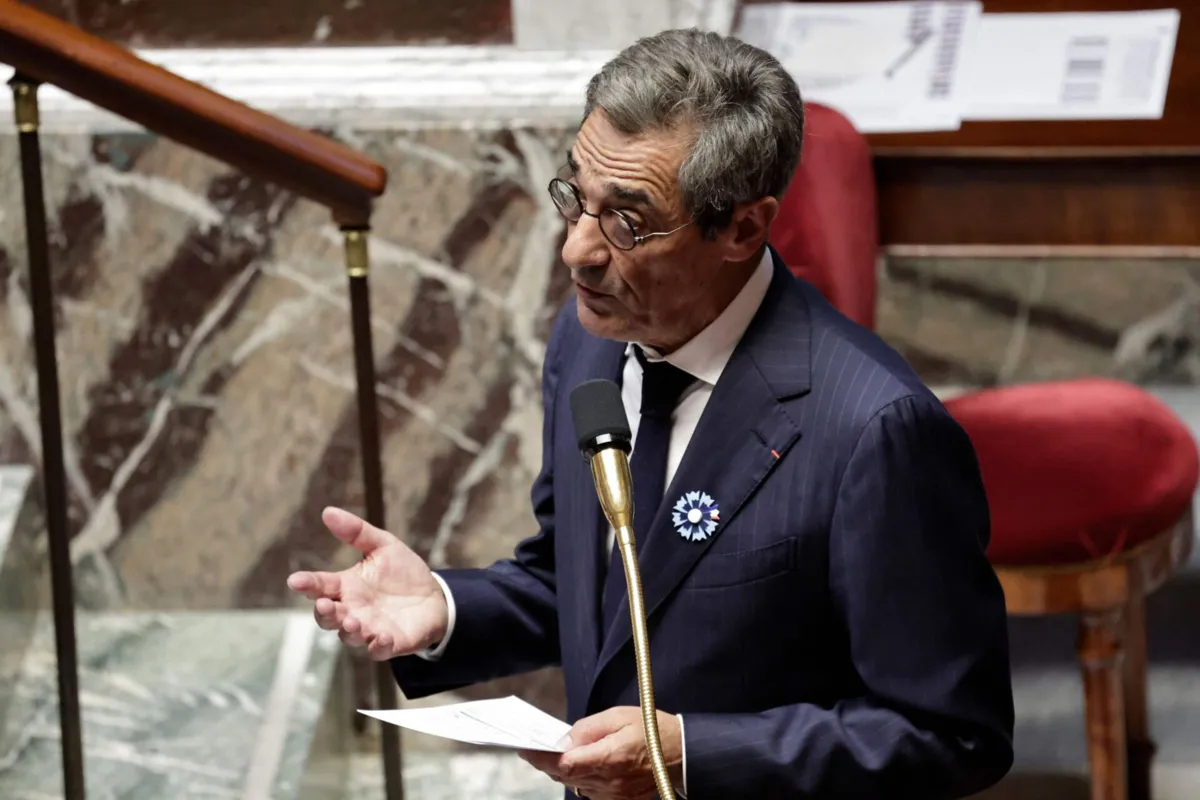 O ministro do Comércio francês, Serge Papin, recusou negociações com dono da Shein