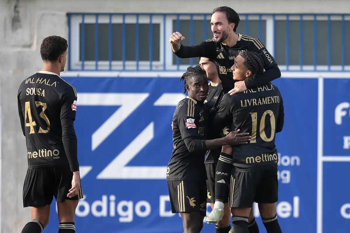 Seba Pérez festeja um dos golos dos gansos