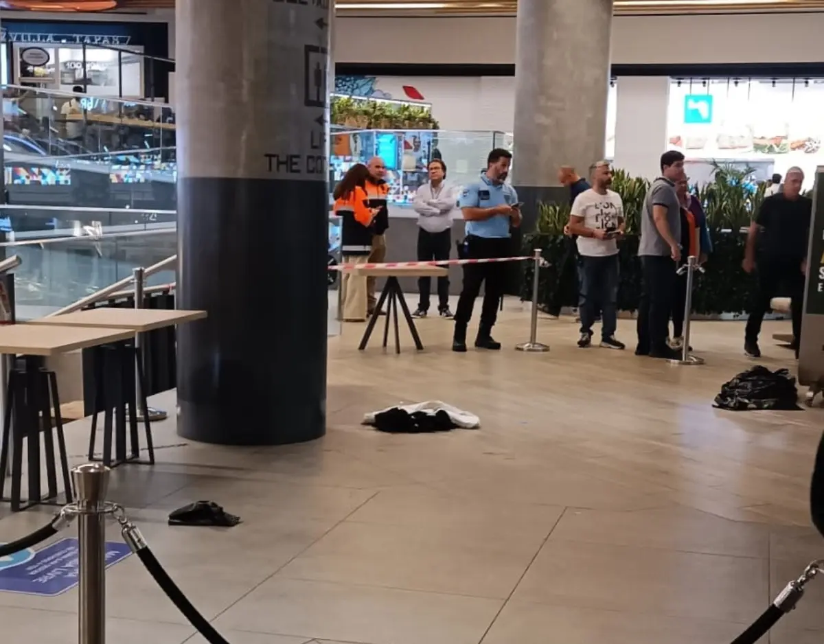 Homicídio ocorreu na zona de restauração do centro comercial