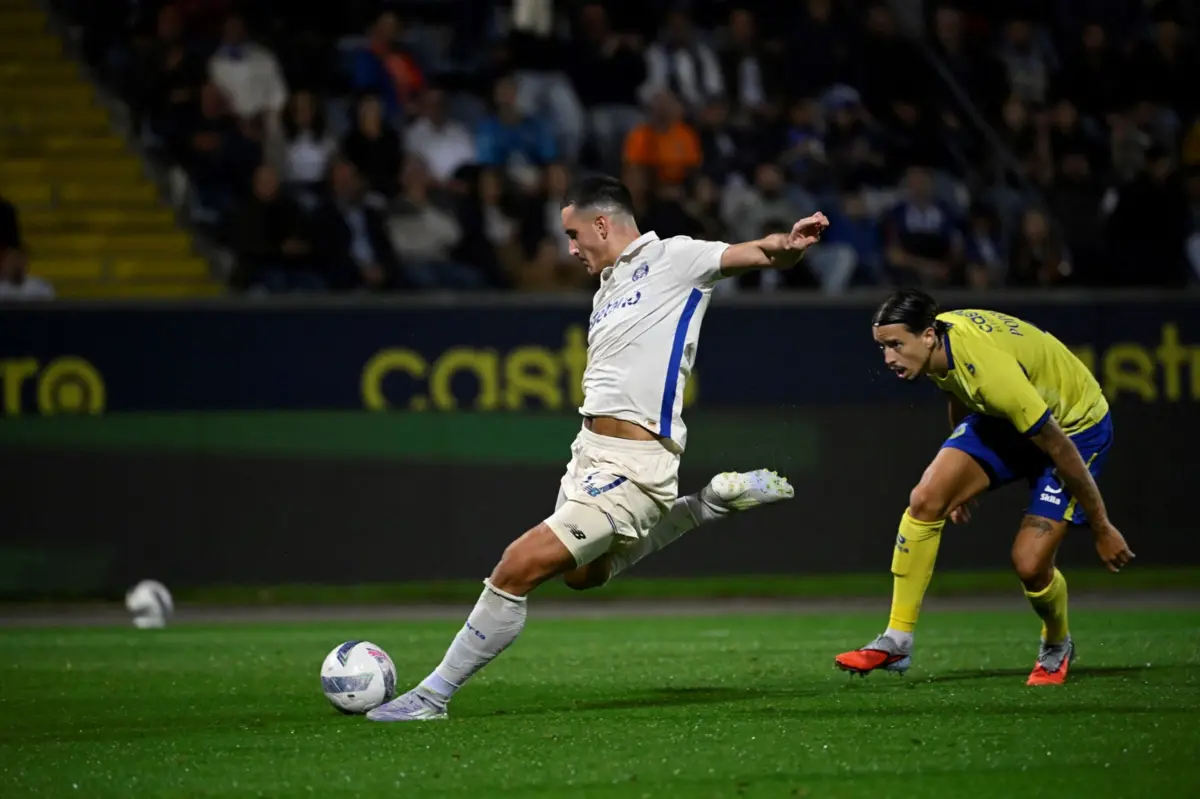 Deniz Gül assinou o segundo golo, precisamente um ano depois de festejar o último pelo F. C. Porto contra o Arouca.