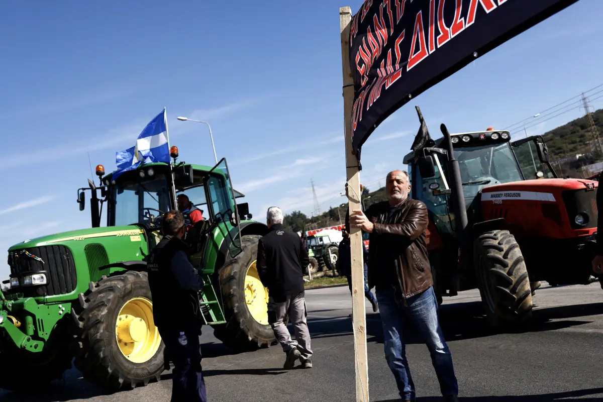 Imagem de contexto do artigo Agricultores gregos intensificam protestos e rumam a Atenas na terça-feira
