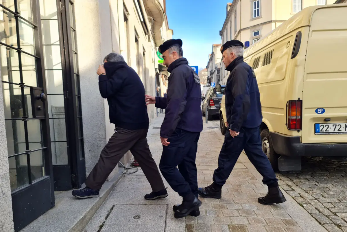 Imagem de contexto do artigo Condenado a 17 anos de prisão por atropelar mortalmente idoso em Chaves