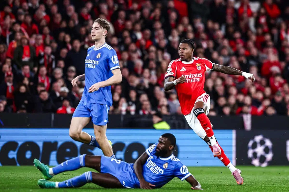 Sidny em ação na primeira mão