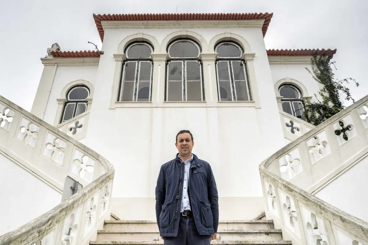 Silvério Regalado fez ajustes diretos no valor de 200 mil euros com o escritório de Luís Montenegro entre 2015 e 2021