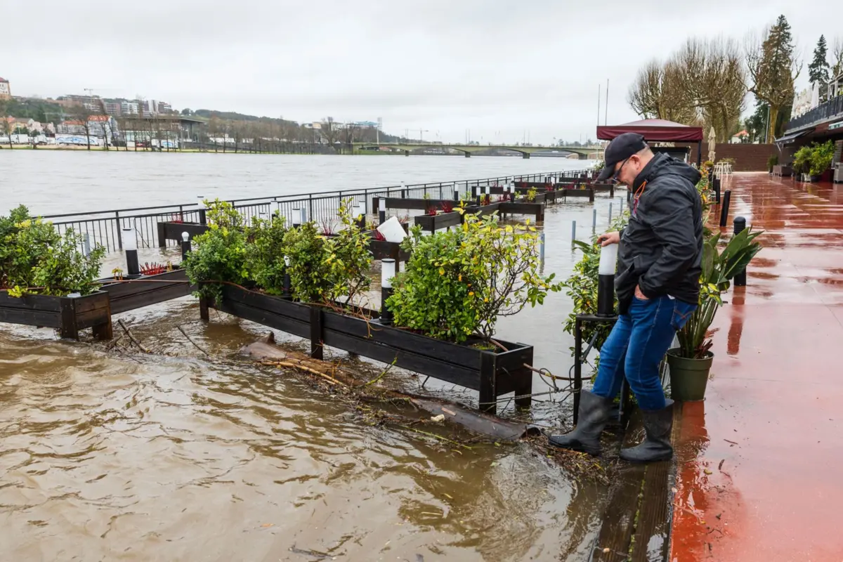 Proteção Civil alerta para o risco de inundações
