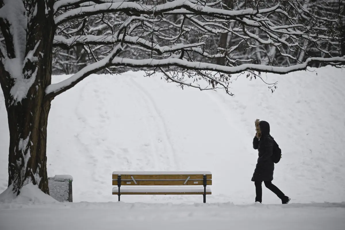 Este é o mês mais frio do ano para muitos locais, e as temperaturas do ar podem atingir níveis recorde em algumas áreas