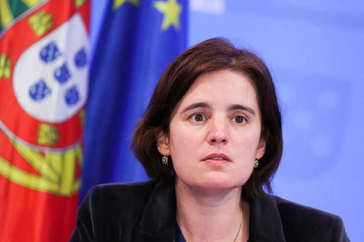 Concurso visa a constituição de reservas de recrutamento para diversas áreas na Função Pública