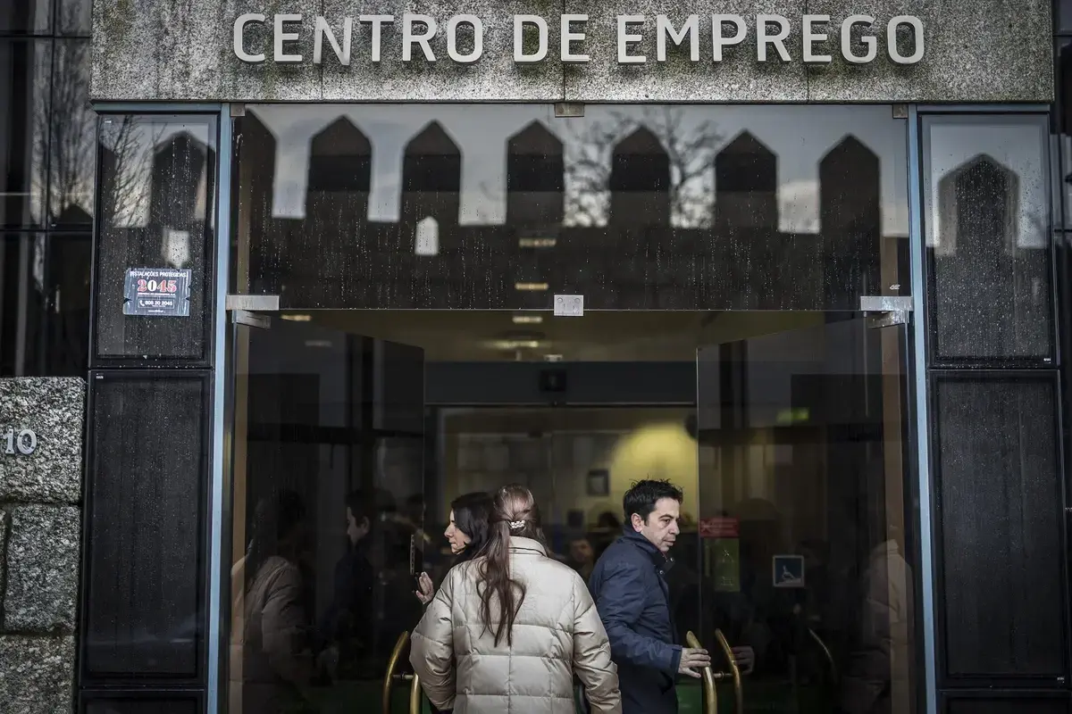 Imagem de contexto do artigo Despedimentos coletivos sobem 30% até julho