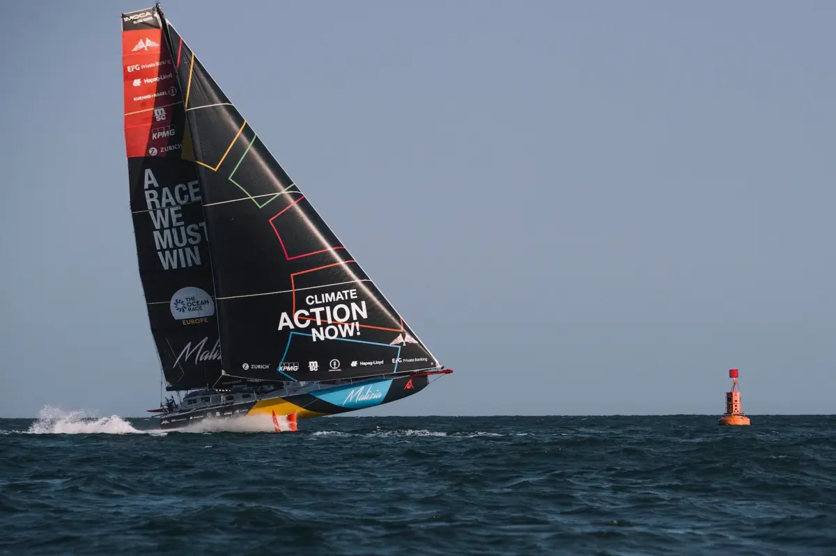 Velejadores partiram de Inglaterra