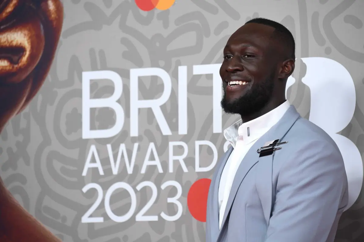 Em 2018, Stormzy lançou um programa para fornecer propinas integrais e despesas de subsistência para dois estudantes negros britânicos estudarem na universidade. Desde então, o programa foi alargado para financiar 12 bolsas anuai