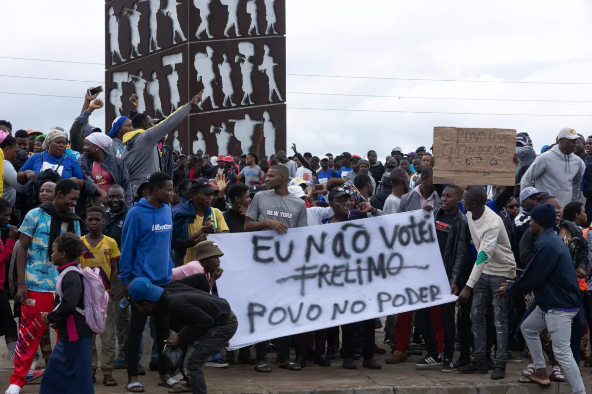 Apoiantes do Renamo protestam contra Frelimo a 17 de outubro, em Maputo