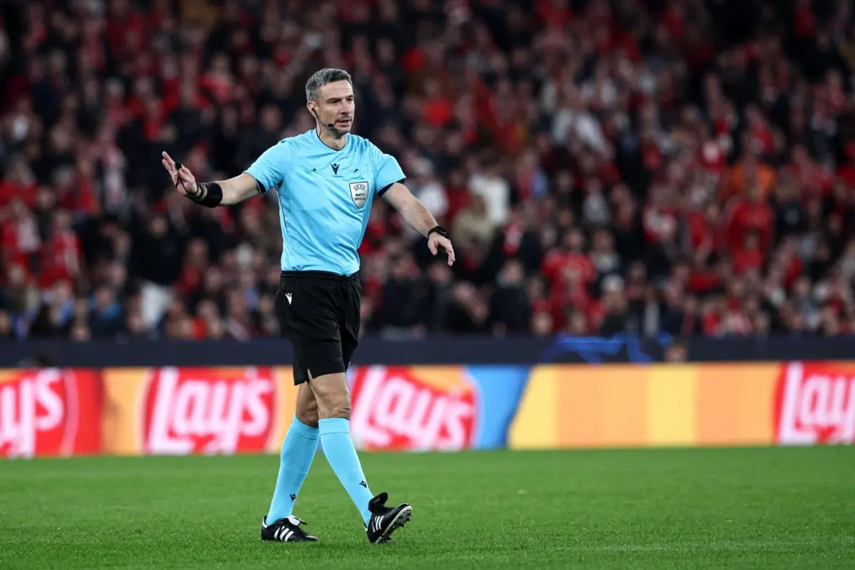 O árbitro Slavko Vincic