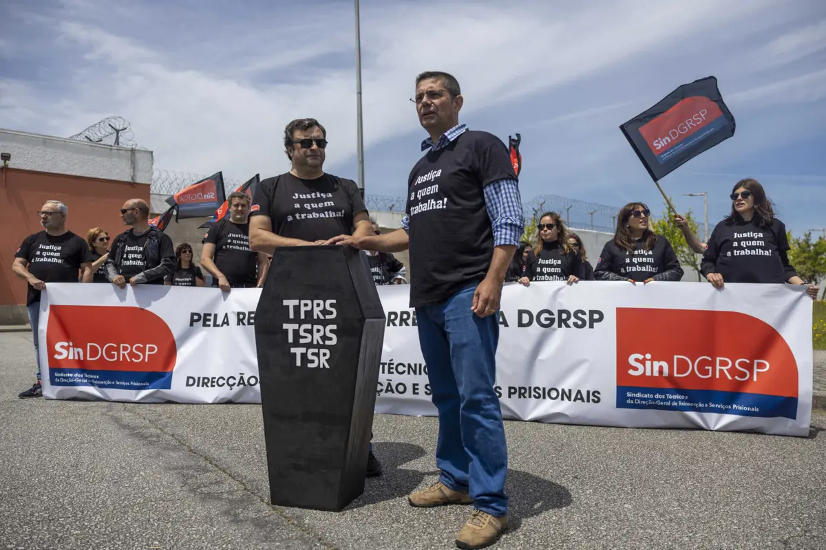 Profissionais queixam-se de sobrecarga de trabalho