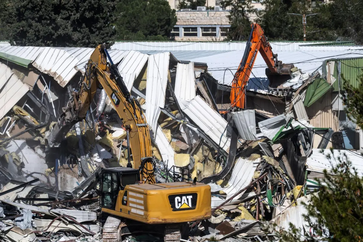Porta-voz da UNRWA fala num "ataque sem precedentes" a um complexo da ONU, que Israel "destruiu e expropriou"